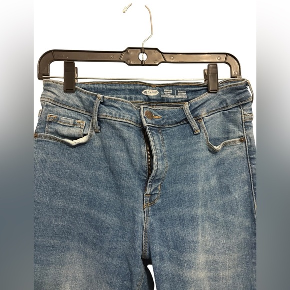 Old Navy Women's Skinny Jeans in Blue - Picture 2 of 4